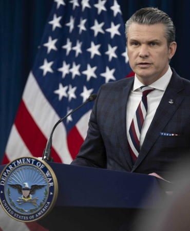 abd-savunma-bakani-hegseth-hurmuz-ablukasi-devam-edecek-1776342955