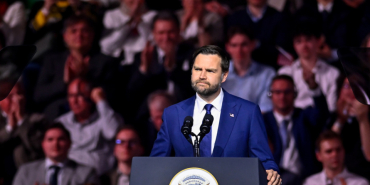 abd-vance-iran-bizi-kandirmaya-calisirsa-hosgorulu-olmadigimizi-gorecektir-1775826101