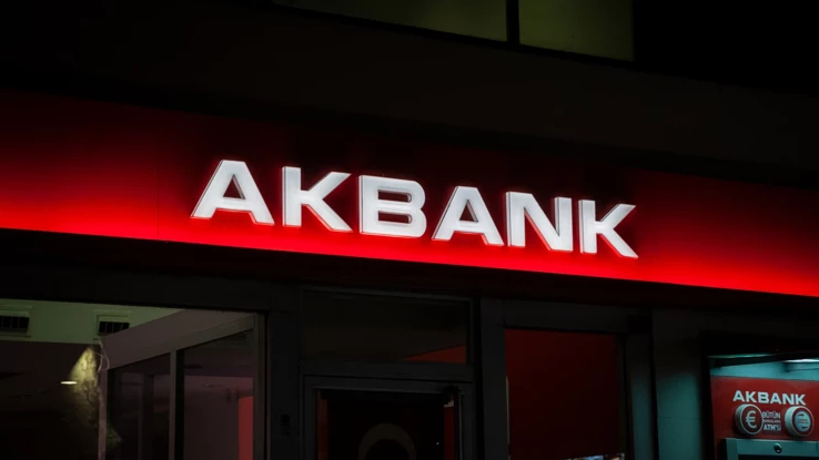 akbank-ta-teknik-aksaklik-bankadan-aciklama-geldi-1776327852