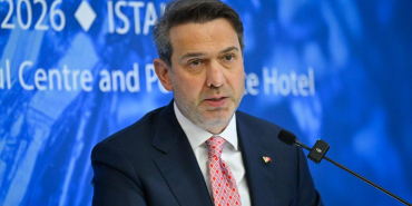 bakan-bayraktar-turkiye-nin-kritik-mineral-stratejisini-yakinda-aciklayacagiz-1777374065