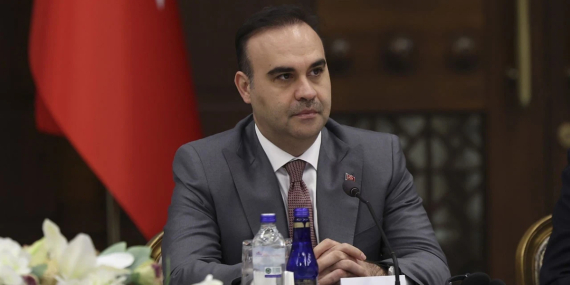 Bakan Kacır: Türkiye’de Yabancı Yatırımcıya Uzaktan Şirket Kurma İmkanı