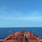 financial-times-iran-baglantili-tankerler-abd-ablukasini-asti-1776844800