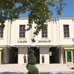 icisleri-bakanligi-ndan-okul-guvenligi-toplantisi-sonrasi-aciklama-1776328564