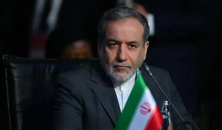 iran-arakci-hurmuz-bogazi-ateskes-sonuna-kadar-tamamen-acildi-1776430297