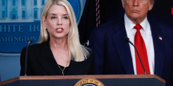 Jeffrey Epstein belgeleri sonrası Pam Bondi görevden alındı