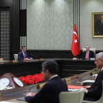 kabine-bugun-toplaniyor-iste-masadaki-basliklar-1776665310