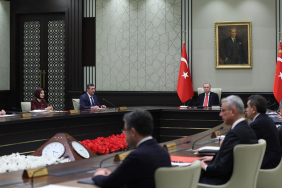 kabine-bugun-toplaniyor-iste-masadaki-basliklar-1776665310