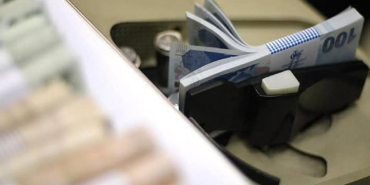 kamu-bankalari-yonetici-yakinlari-icin-kredi-sinirlamasini-genisletti-1775898300