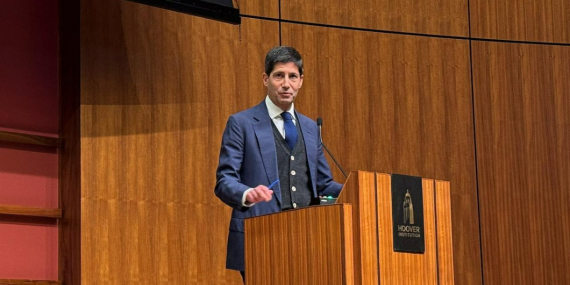 Kevin Warsh’ın başkan adaylığı komiteden geçti