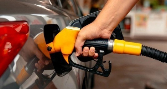 Motorinde İndirim: 7 İlde Akaryakıt Fiyatları Güncel