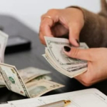 reel-sektorun-doviz-acigi-yaklasik-8-yilin-zirvesine-cikti-1776859150