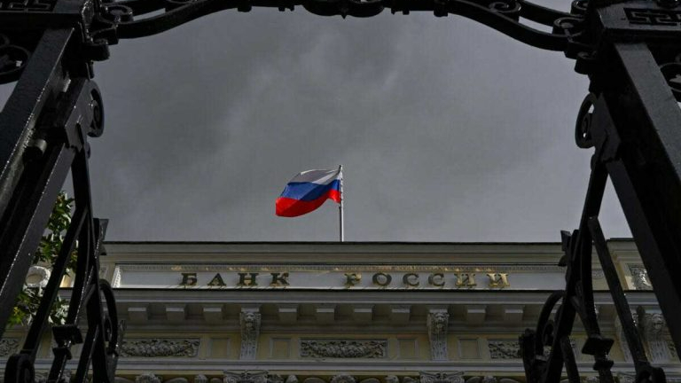 rusya-merkez-bankasi-ndan-50-baz-puanlik-faiz-indirimi-1777028761