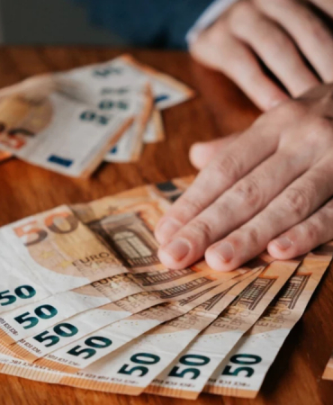 savas-sonrasi-ilk-veri-avrupa-nin-enflasyonu-belli-oldu-1776332844