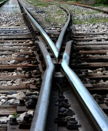 suudi-arabistan-dan-turkiye-ye-uzanacak-demir-yolu-icin-calismalar-yil-sonuna-kadar-tamamlanacak-1776865444