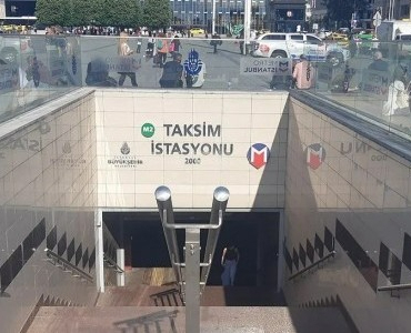 taksim-metro-istasyonu-ikinci-bir-duyuruya-kadar-kapatildi-1777279670