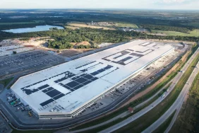 tesla-nin-teksas-fabrikasinda-is-gucu-yuzde-22-azaldi-1775476625