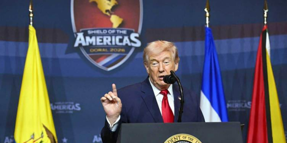 Trump, İngiltere’ye ticaret anlaşması uyarısı yaptı