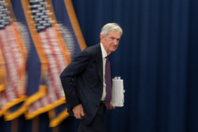 trump-tan-powell-a-tepki-kalmak-istiyor-cunku-baska-is-bulamiyor-1777531160