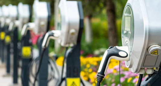 Türkiye’de Elektrikli Araç Şarj Noktaları 41 Bini Geçti