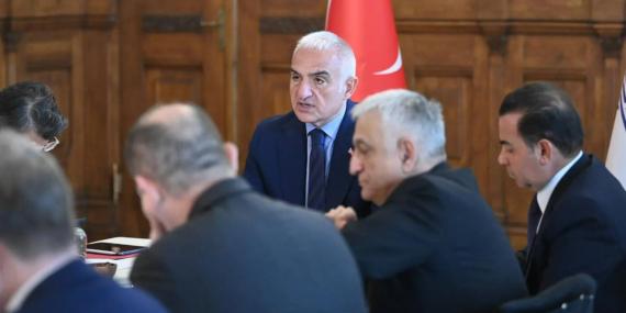 Bakan Ersoy, Bankalar Birliği ile görüştü