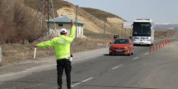 Bayramda Çalışan Polislere Ek Maaş Talebi
