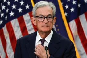 fed-de-gecis-sureci-basladi-jerome-powell-gecici-baskan-olarak-atandi-1778915972