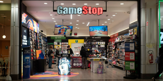 Gamestop, Ebay’e 55,5 milyar dolarlık teklif sundu