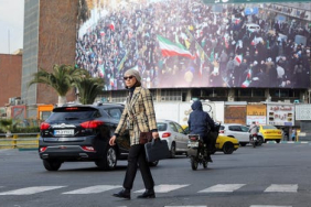 iran-da-kisitlamasiz-internet-saglayan-beyaz-sim-kartlara-sorusturma-1778584665
