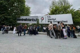 kapatilan-bilgi-universitesi-yeniden-acildi-yok-ten-aciklama-geldi-1779697280