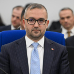 karahan-savasin-enerji-fiyatlarina-etkisi-kararliligimizi-degistirmeyecek-1777985837