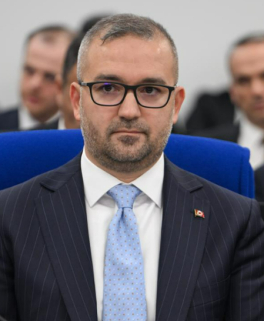 karahan-savasin-enerji-fiyatlarina-etkisi-kararliligimizi-degistirmeyecek-1777985837