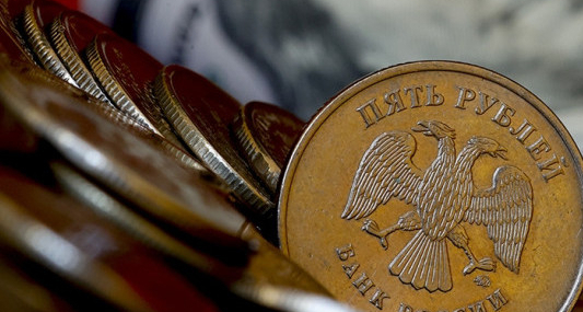Rusya’nın bütçe açığı yıl sonu hedefini geçti