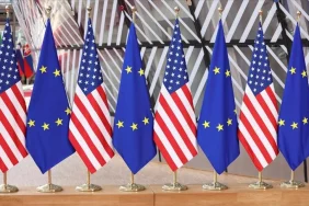 trump-in-tehdidi-sonrasi-ab-den-geri-adim-1779274995