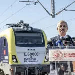 bakan-uraloglu-duyurdu-marmaray-a-alternatif-demir-yolu-hatti-geliyor-1781707047