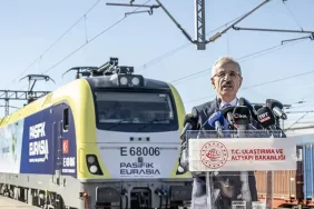 bakan-uraloglu-duyurdu-marmaray-a-alternatif-demir-yolu-hatti-geliyor-1781707047