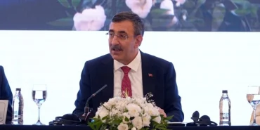 cevdet-yilmaz-islam-ulkelerinin-kuresel-ticaret-payini-artirmaliyiz-1782720821