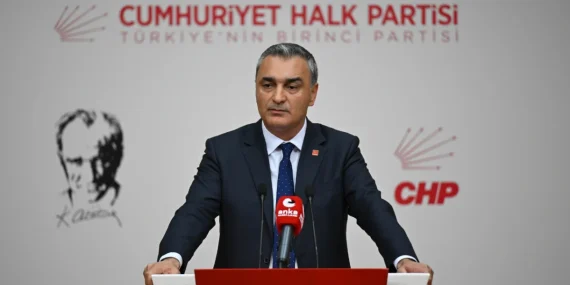 CHP’de 26 ilin yönetimi değiştirildi