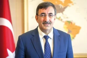 cumhurbaskani-yardimcisi-yilmaz-dan-buyume-yorumu-1780313230
