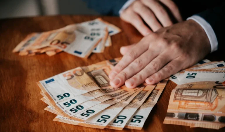euro-bolgesi-nde-enflasyon-beklentilerinde-sert-dusus-1782466151