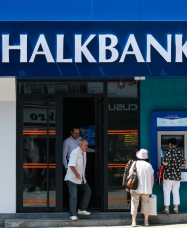 halkbank-duyurdu-9-yillik-dava-son-asamaya-geldi-1781158622