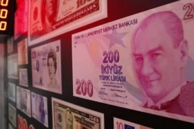 ing-dolar-tl-ve-euro-tl-de-yeni-tahminlerini-acikladi-1781165959