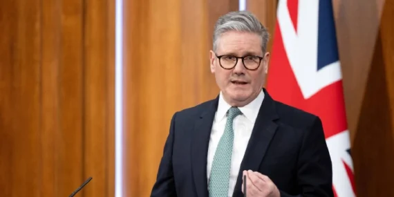 İngiltere Başbakanı Starmer Görevinden Ayrıldı