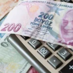 ozgur-erdursun-zam-doneminin-en-dikkat-cekici-basligi-milletvekili-maaslari-olacak-1782737973