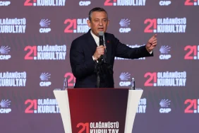 ozgur-ozel-olaganustu-kurultay-icin-yeterli-imza-sayisina-ulasti-1780321482