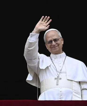 papa-dan-liderlere-cagri-savasa-ayiracaginiz-parayi-aclikla-mucadeleye-ayirin-1782135981