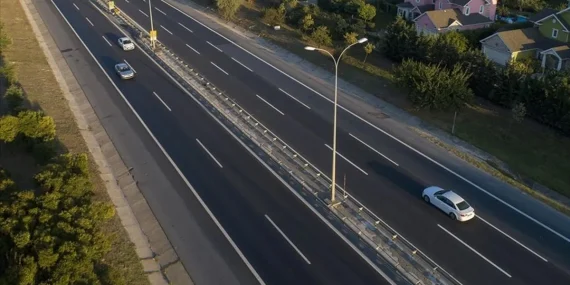 TEM Otoyolu İstanbul yönü geçici olarak kapanıyor