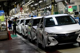 toyota-23-yil-sonra-tahtini-kaptirdi-1780302793