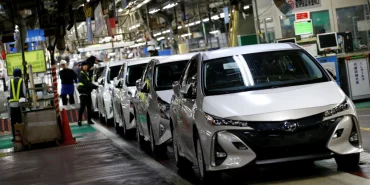 toyota-23-yil-sonra-tahtini-kaptirdi-1780302793