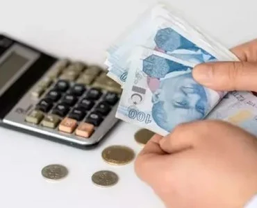 yeni-maaslar-icin-geri-sayim-basladi-iste-memur-ve-emekliyi-bekleyen-zam-oranlari-1782464953