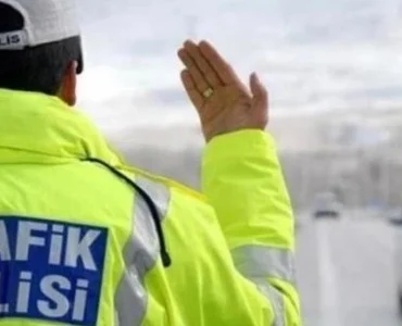 yeni-trafik-cezalari-aym-gundeminde-180-bin-liralik-ceza-ve-60-gun-trafikten-men-incelenecek-1782126795
